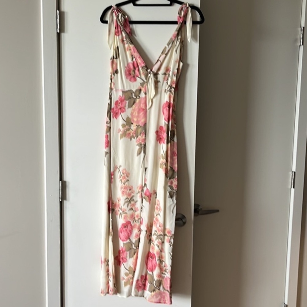 Reformation long floral v neck dress with slit size 2